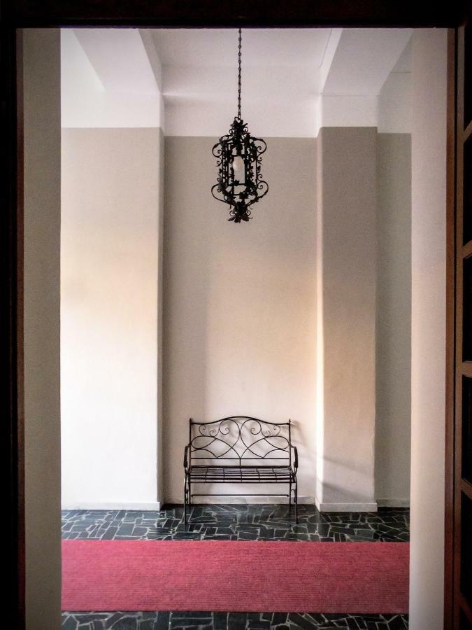Апартаменты La Casa Sotto I Tigli Лекко Экстерьер фото